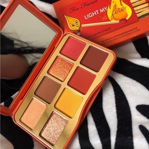 Too Faced Eyeshadow Palette - Light My Fire